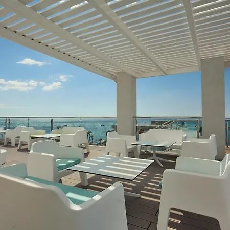 Las Arenas Suites 4*