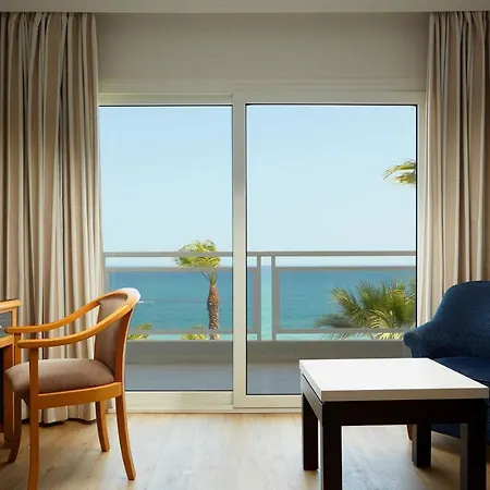 Hotel Las Arenas Suites 4*